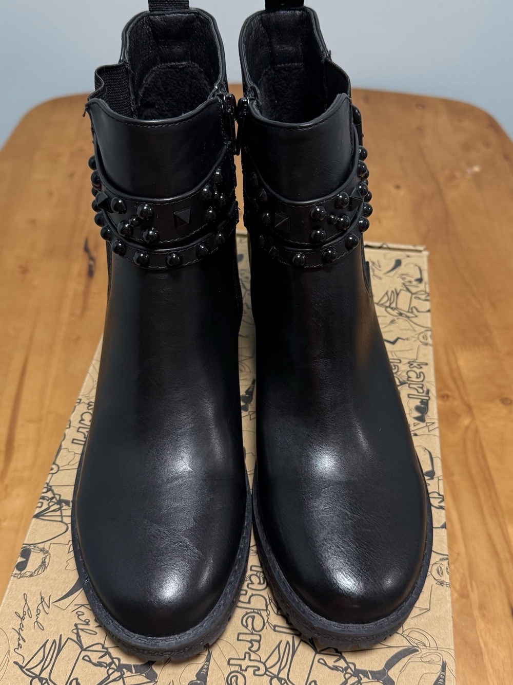 GC Shoes Women's Black Studded Ankle Boots - Picture 3 of 8